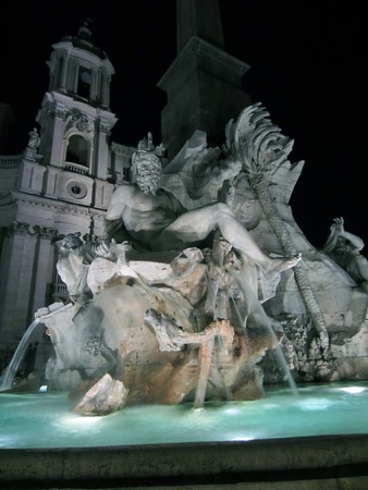  Night view of fountains in Piazza Navona in Rome                              の写真素材