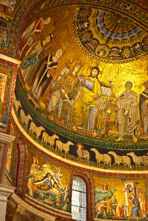 detail of the beautiful church in Trastevere in Romeのeditorial素材