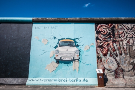 part of the famous East Side Gallery in Berlinのeditorial素材