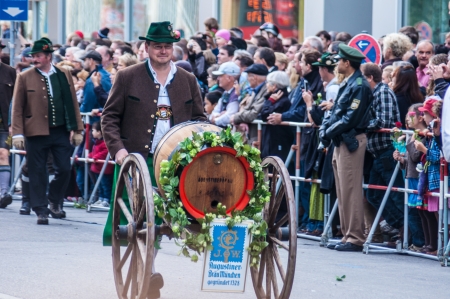 Parade of the hosts of the tents of the Oktoberfestのeditorial素材