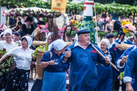 Parade of the hosts of the tents of the Oktoberfestのeditorial素材
