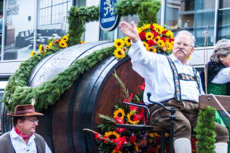 Parade of the hosts of the tents of the Oktoberfestのeditorial素材