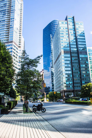 Skyscrapers Street View Of Corporate Buildings Vancouver, BC Canada - Septembre 2, 2020のeditorial素材