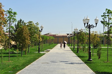 Samarkand, Uzbekistan. Two women in the street. 11 of September 2017のeditorial素材