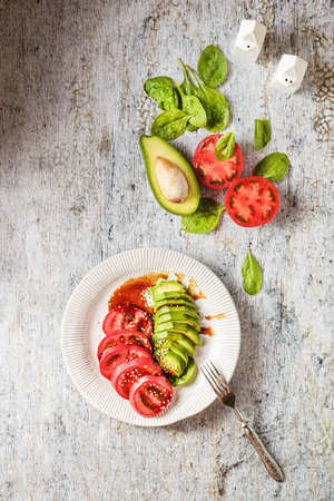 avocado, spinach and tomato salad. high quality photoの写真素材