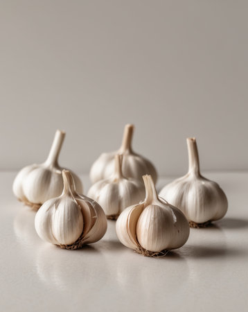 AI Generated. Pure white garlic cloves after peeling off the garlic skinの素材