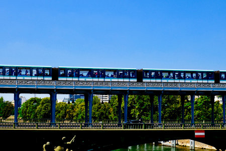The Bir-Hakeim Parisian Metro, Paris, Franceの写真素材