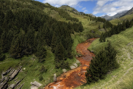 Val d'Aran; Unhola, the red riverの写真素材