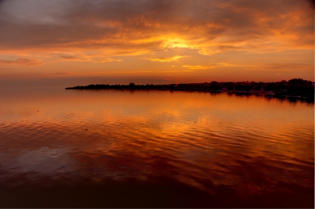 Calm Sunset on Baltic Seashore near Jastarnia, Polandの写真素材