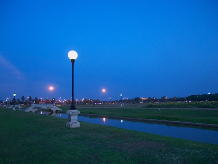 streetlamp and twilight at Buddha Monthon, Nakhonprathom Province, Htilandの写真素材