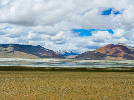 Tso Kar Lake with snow capped mountain background, Leh, Ladakhの写真素材