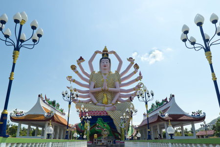 Big Guan yim at wat plai laem Koh Samui ,Thailandの写真素材
