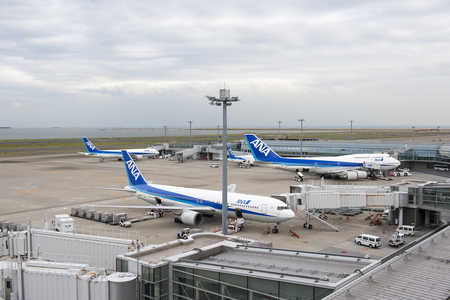 Haneda Airport, Tokyo, Japan - 2011 SEP 23 - ANA airline aircraft in Haneda airport during uploading baggage.のeditorial素材