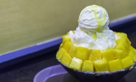 Mango Ice Cream Bingsu Korean Dessertの写真素材