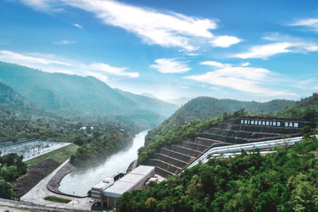 Kanchanaburi, Thailand - 20 April 2022 : Srinagarind Hydroelectric dam in Kanchanaburi, Thailand.のeditorial素材