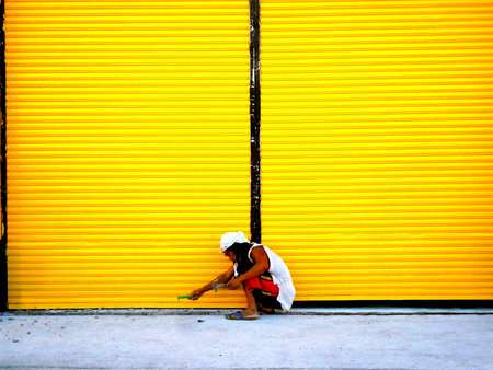 Worker working on a commercial store
