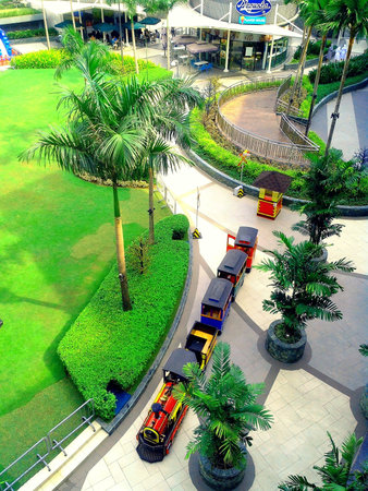Robinsons magnolia mall in quezon city manila philippines in asia