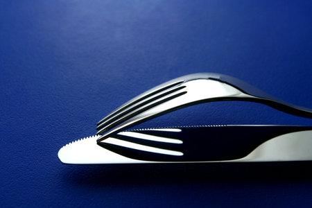 Fork, knife and ceramic dinner plateの素材