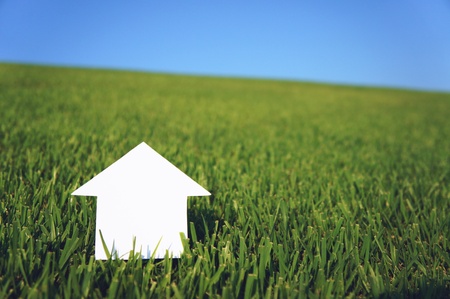 paper house  under skyの写真素材