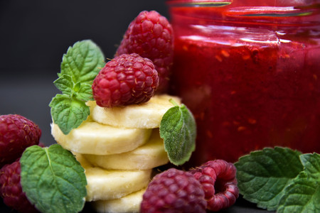 Raspberry smoothies, art soft focusの写真素材