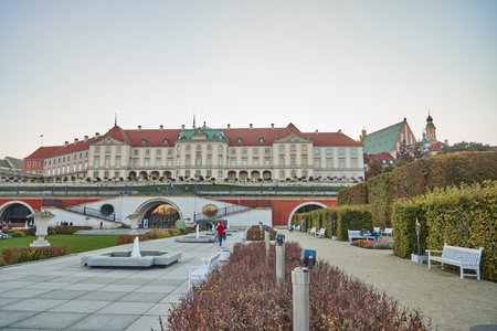 Wide view from the garden of the famous Royal Castle in Warsaw, Poland.のeditorial素材
