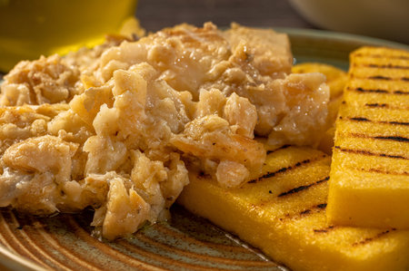 Vicentina-style cod with polenta