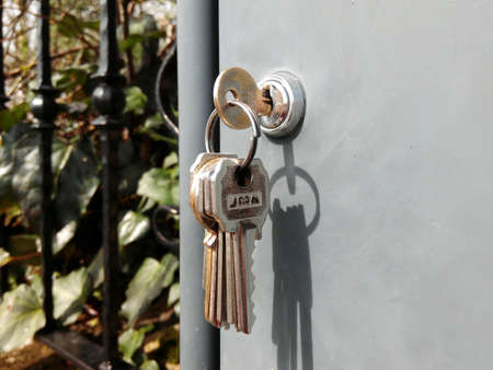 The keys on the key and lock mailboxの素材