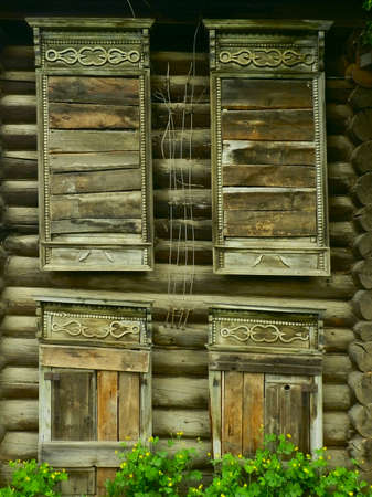 abandoned house with the windows closedの写真素材
