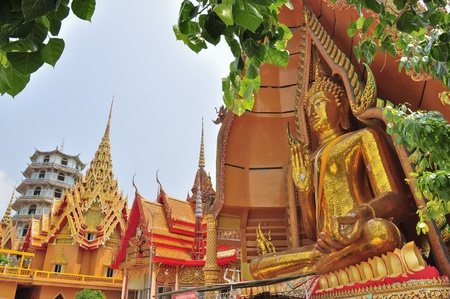Big Buddha image at Tham Sua Temple, Kanchanaburi, Thailandの写真素材