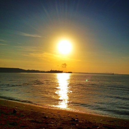 Dawn at the seaの素材