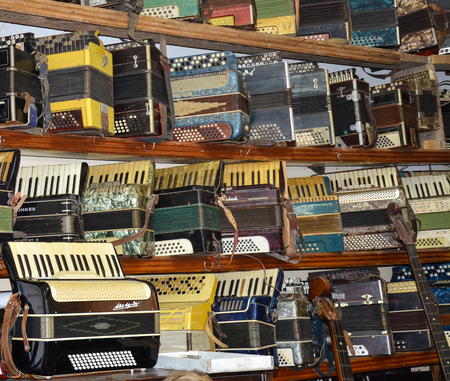 Accordionsのeditorial素材