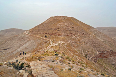 Hill of Mukawer