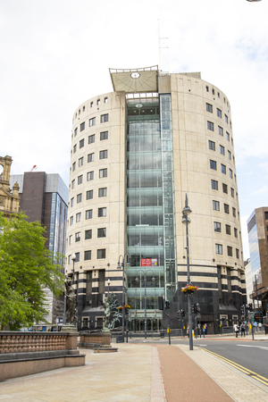 1 City Square Office Building in City Square Leeds.  Example of exceptional modern architecture used in modern office building design in the city.のeditorial素材