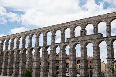 Aqueduct of Segovia one of the Roman works mÃ§a represntativas in EspÃ±a with a total length of 16 kilometersのeditorial素材