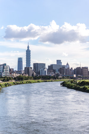 Taipei, Taiwan - September 13, 2018:Serenity cityscape with skyscraper and river in Taipei, Taiwan.のeditorial素材