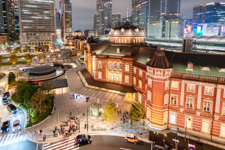 TOKYO, JAPAN - NOVEMBER 18 , 2018 : Tokyo Station at twilight time. Tokyo Station is the main terminal in Tokyo.のeditorial素材