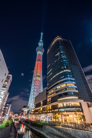 TOKYO, JAPAN - November 23, 2018: Tokyo Skytree, Sumida Ward Urban night scene.Tokyo Skyline with SkyTree at night.のeditorial素材