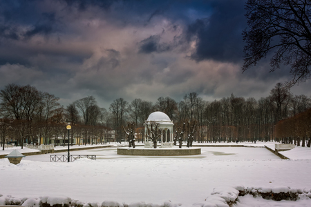 A cold day in the Kadriorg park in Tallinn, Estonia. There is quite a lot of snow already in the beginning of November.の写真素材