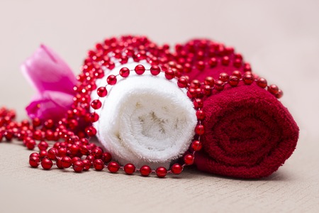 gift box and on roses petals backgroundの写真素材