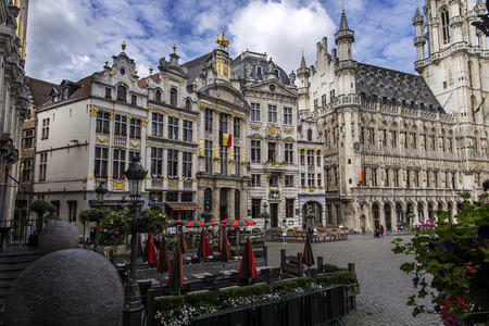 The beautiful and beautiful Brussels, Belgium 06.26.2016 with its old massive buildings that are of cultural value. unique old buildings preserved to this day in the heart of the capital of Europe.のeditorial素材