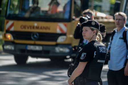 Berlin. Germany - MAY 09, 2015: The police are in control of the order. square victory day in Berlin.のeditorial素材