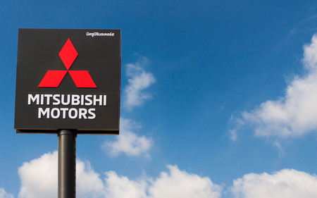 Nonthaburi - Bang Yai, 12 April 2019 Mitsubishi logo No. 1 automotive business in Thailandのeditorial素材