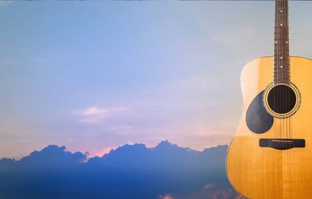 Wooden guitar, electric sound technology, musical instruments, technology separated from the clip,...