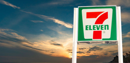 7-Eleven Logo 7-11 logo items and thousands of branches in Thailand that mok 7 Thailand Bangkok, Thailand 24 Jul 2022のeditorial素材
