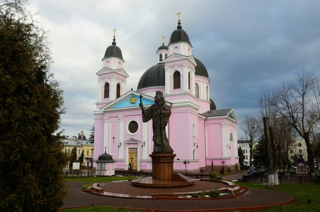 CHERNIVTSI, UKRAINE - DECEMBER 1, 2015: Cathedral of Holy Spirit with monument to first Metropolitan of Bukovyna and Dalmatia Eugene Hakman.He was orthodox bishop of Bukovyna from 1834 to 1873のeditorial素材