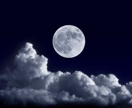 Full moon at its perigee during the supermoon of May 5, 2012の写真素材
