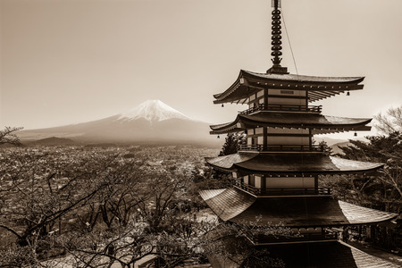 FUJIKAWAGUCHIKO, JAPAN - APRIL 14, 2017 - Mount Fuji and the iconic five-level Chureito Pagoda on a clear spring dayのeditorial素材