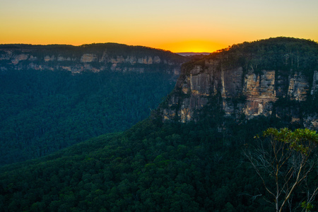 Amazing sunset over Jamison Valley in the Blue Mountains of New South Wales, Australiaの写真素材