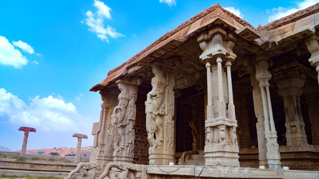 Hampi - Hospet - Karnataka  -  hampi sound pillars