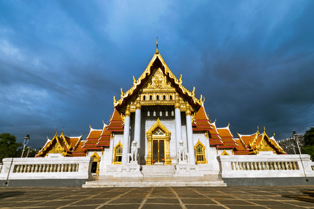 Temple in Bangkok, Beautiful Thai Temple Wat Benjamaborphit in Thailandの写真素材